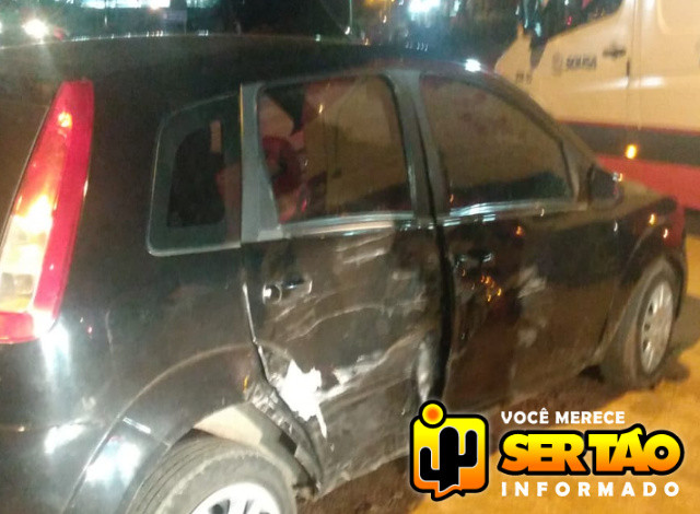 Acidente de trânsito envolvendo carros é registrado na BR-230, em Sousa