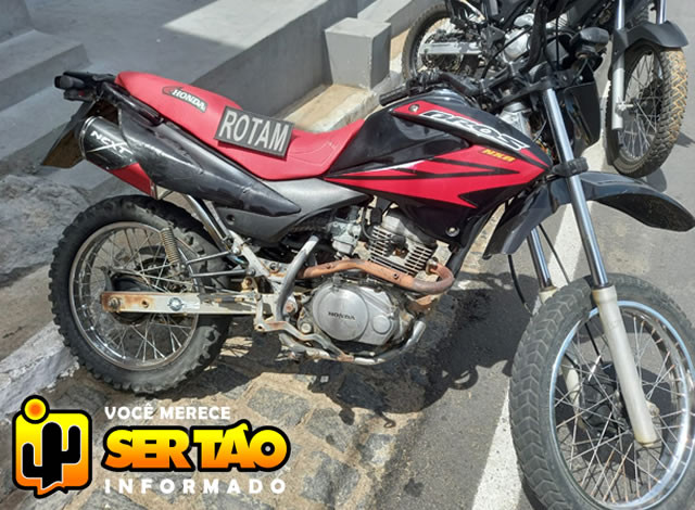 ROTAM recupera moto roubada durante rondas na cidade de Nazarezinho