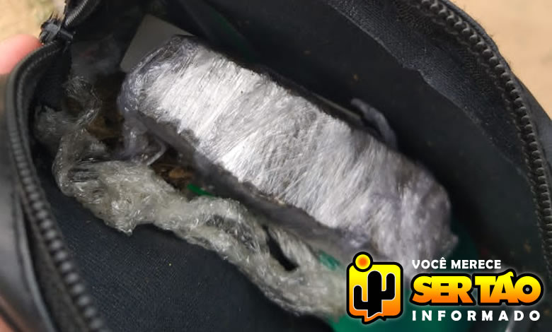 Homem é conduzido à delegacia após ser flagrado com droga na cidade de Sousa