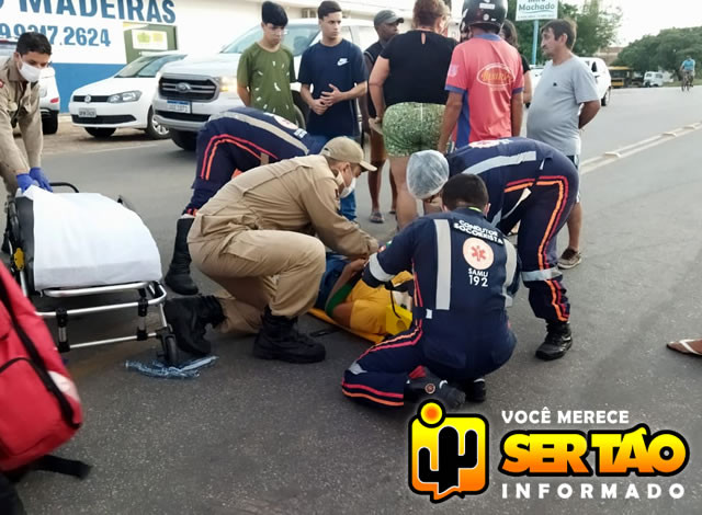 Mulher fica ferida em colisão envolvendo motos na cidade de Sousa