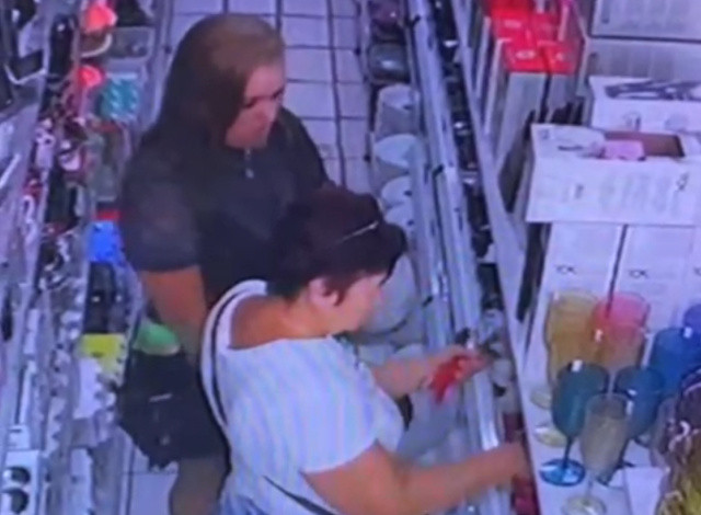 Mulheres praticam furto em estabelecimento comercial no Centro da cidade de Sousa