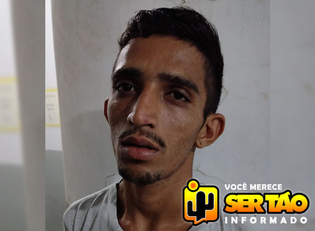 Jovem é preso pelo ROTAM após ser flagrado com cocaína na cidade de Sousa