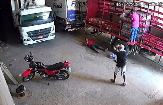 Bandidos armados roubam funcionários da Coca-Cola na cidade de Cajazeiras