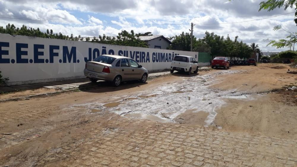 Bandidos arrombam e furtam vários objetos de escola na cidade de São Bento