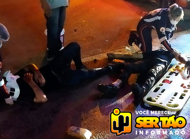 Dupla em moto fica ferida após colidir com cachorro na cidade de Sousa