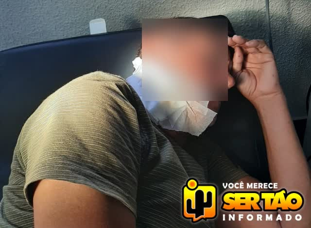 Mulher é presa por policial de folga após tentar matar popular com faca na cidade de Sousa