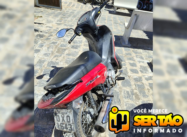 Adolescente é apreendido após passar em blitzen empinando em moto na cidade de Sousa