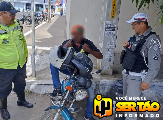Ação conjunta entre PPTRAN e STTRANS notifica vários mototaxistas “clandestinos”, em Sousa