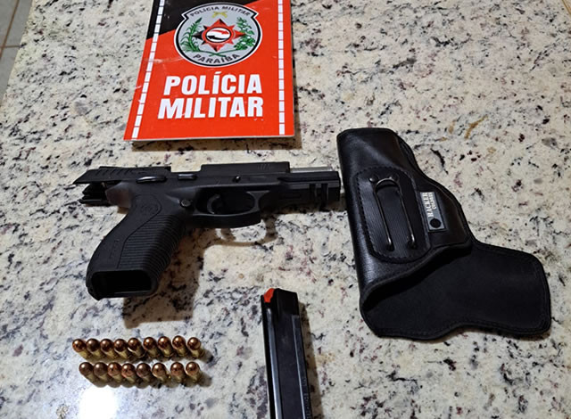 Polícia Militar prende homem armado em lanchonete na cidade de Catolé do Rocha