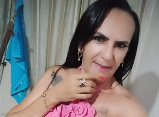 Agente comunitária de saúde morre em colisão entre moto e caminhonete na PB-325, em Catolé do Rocha