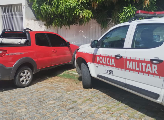 Picape roubada em Pernambuco é recuperada pela Polícia Militar em São Bento
