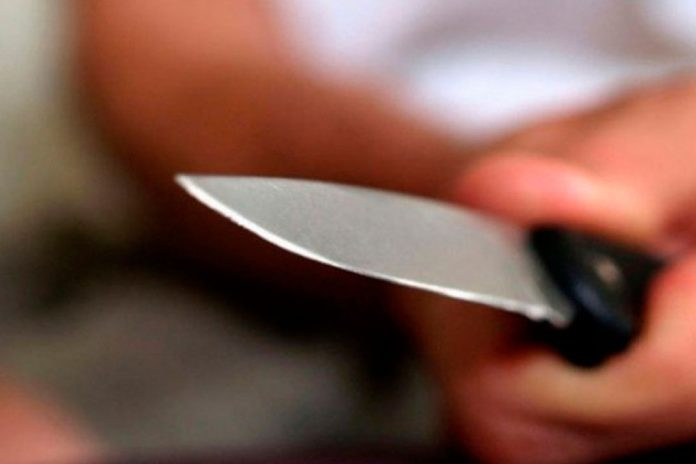 Bandido armado com faca rouba moto e foge com rumo ignorado, em Pombal