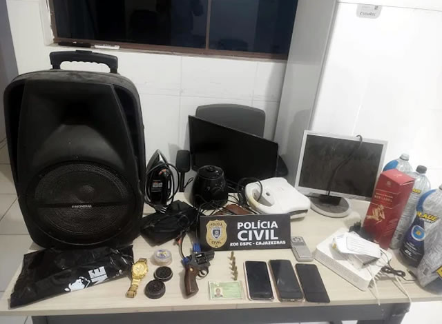 GTE prende homem e apreende arma durante cumprimento de mandado, em Cajazeiras