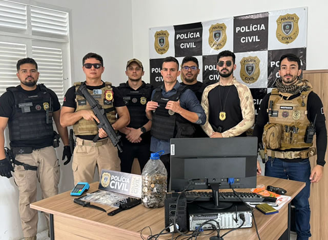 Ação em conjunta da Polícia Civil apreende droga e dinheiro, em bar no Sertão da Paraíba