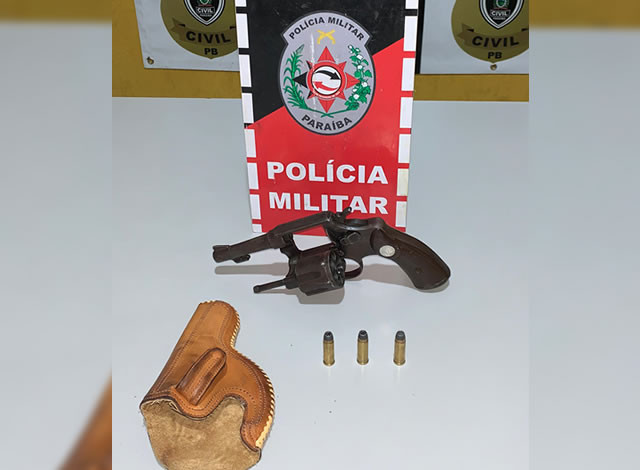 Polícia Militar apreende arma de fogo durante blitz em Catolé do Rocha