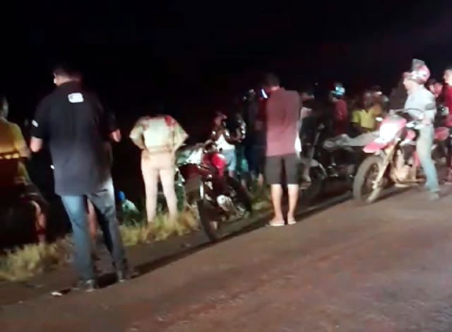 Colisão entre motos deixa pessoas feridas na PB-383, entre Sousa e Lastro