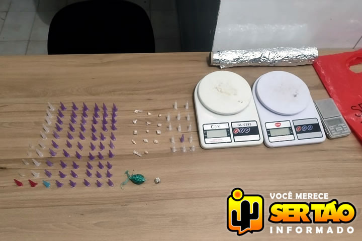ROTAM apreende drogas em residência durante rondas na cidade de Sousa
