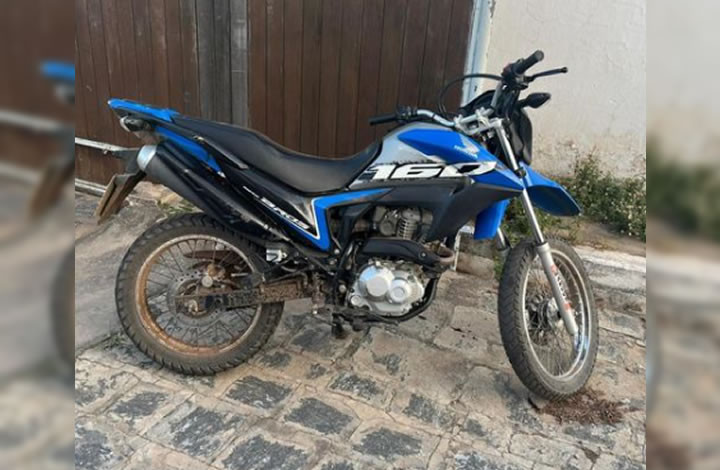 Polícia Militar recupera motocicleta tomada por assalto na cidade de Sousa