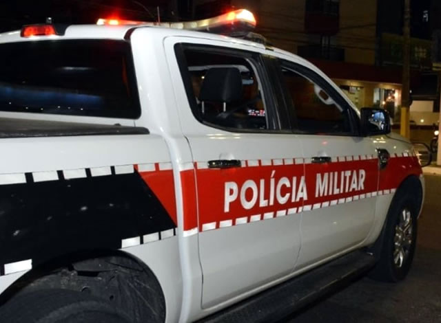 Polícia Militar é acionada para conter confusão em estabelecimento comercial em Sousa