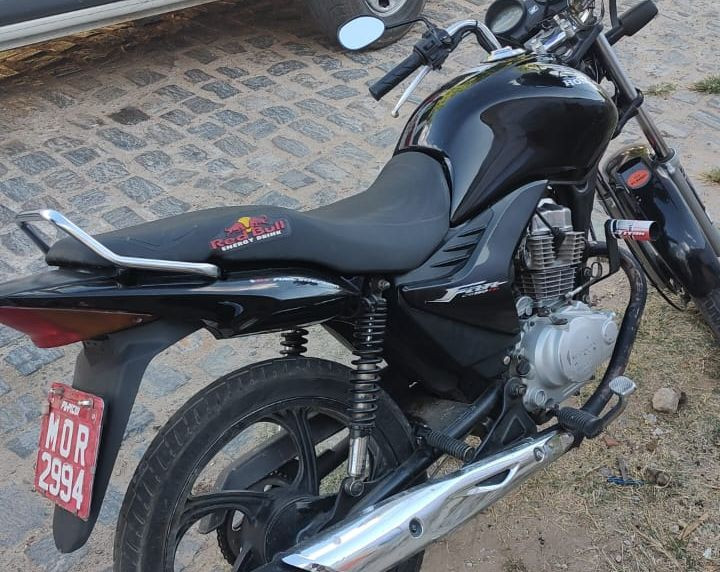 Moto adulterada é apreendida pela Polícia Militar de São José de Piranhas
