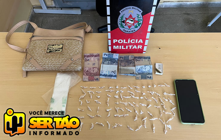 ROTAM prende mulher e apreende droga durante abordagem na cidade de Uiraúna