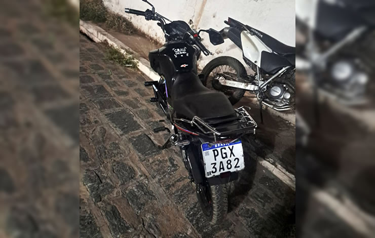 Polícia Militar conduz adolescente à delegacia por prática de direção perigosa na cidade de Sousa