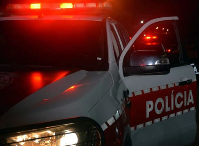 Polícia Militar conduz homens à delegacia por suspeita de compra de votos, em São José da Lagoa Tapada