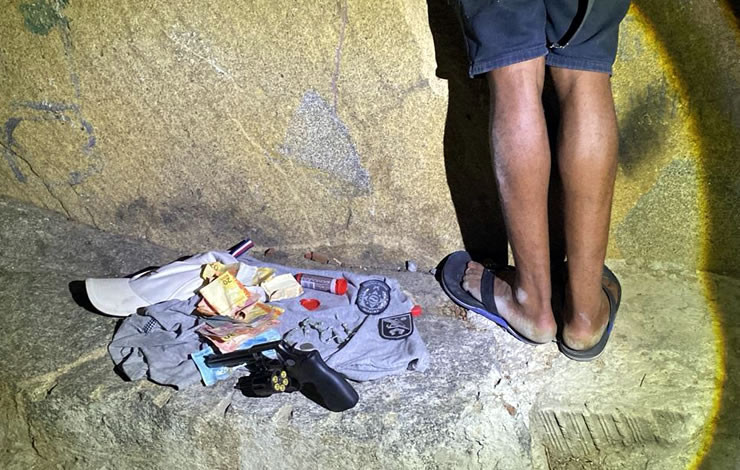 Polícia Militar apreende drogas e arma de fogo após denúncia anônima, na cidade de Pombal