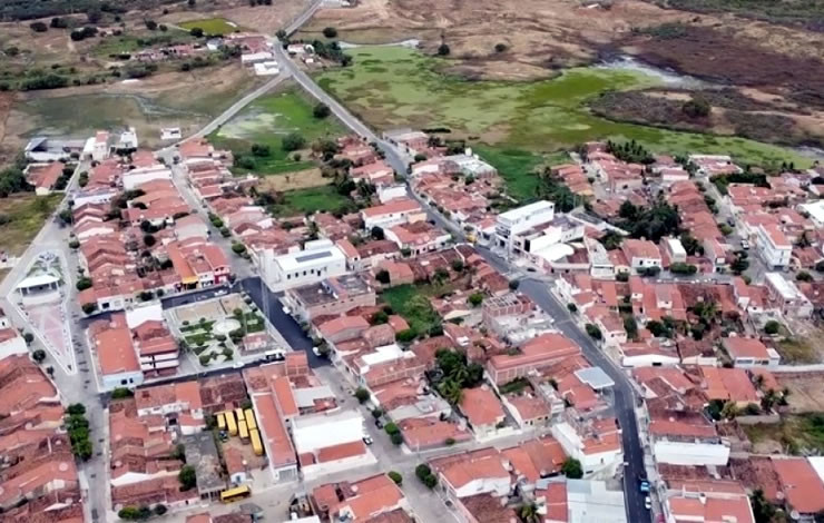 Populares apostam suas esposas em eleição municipal no Sertão da Paraíba; ganhador não quis receber o “prêmio”