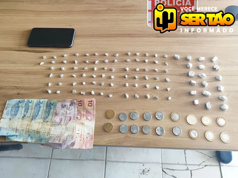 Homem é preso com drogas e dinheiro após tentativa de fuga em Sousa