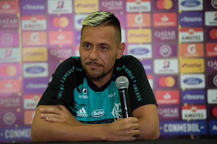 Diego Alves não se recupera e desfalca o Flamengo na final do Carioca