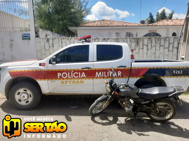 Moto furtada em 2021 é recuperada pelo policiamento de trânsito em Aparecida