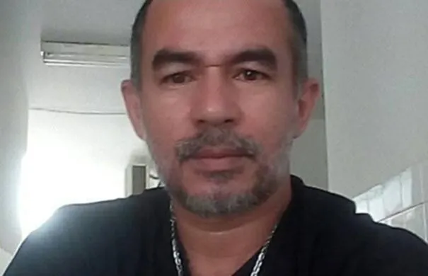 Vigilante é encontrado sem vida por enforcamento em escola de Cajazeiras